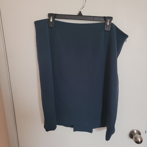 Lane Bryant Size 16 Mini Skirt Side Zip - Picture 1 of 5
